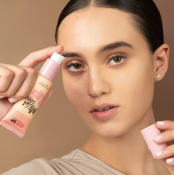 Maquillaje Líquido Mega Cover Pink Up
